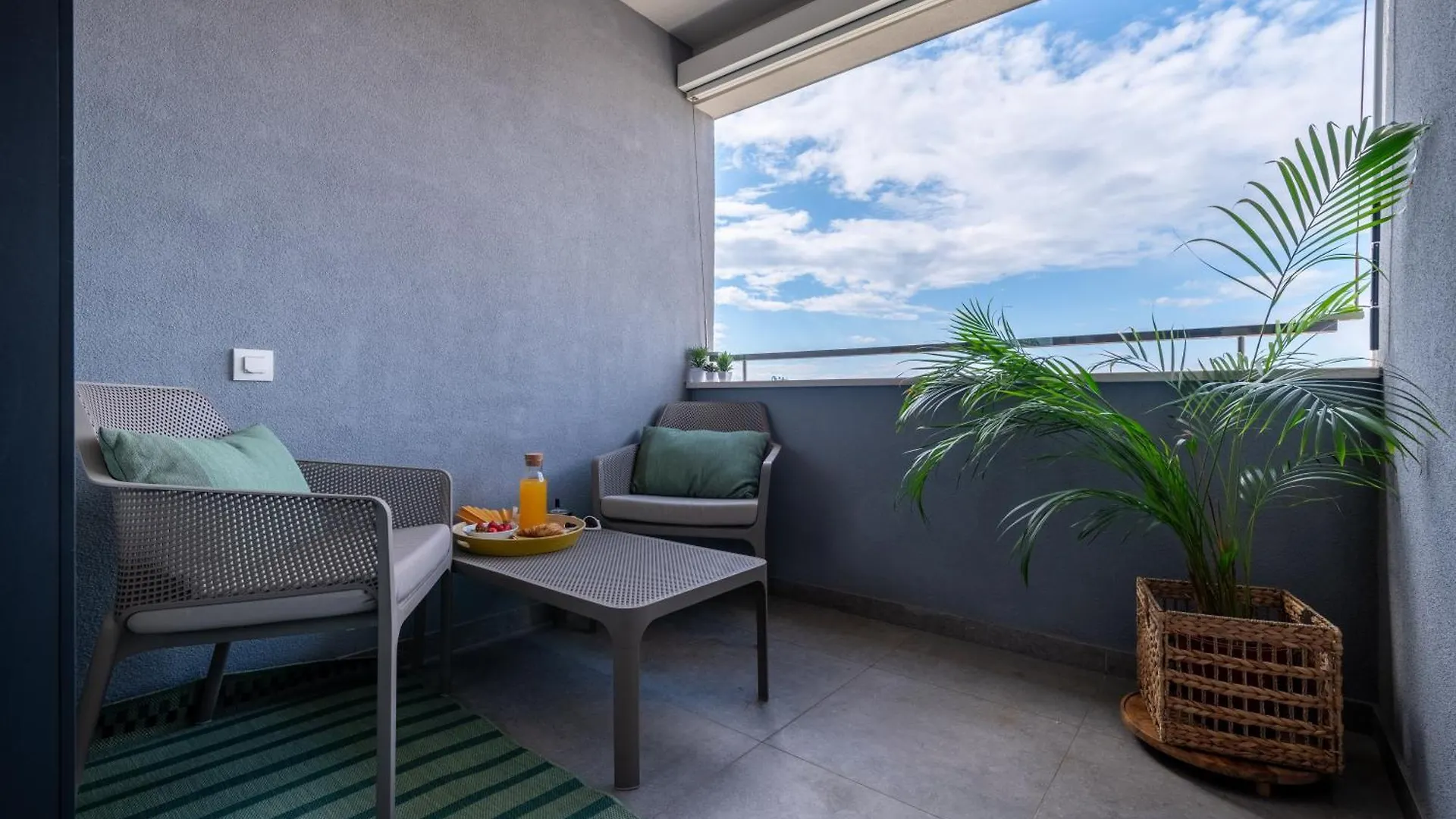 Central Apartment With Garage Zadar